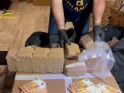 Ancora, aveva 179 kg di hashish: arrestato 63enne