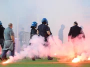 Contestazione dopo Brescia-Cosenza, in fiamme auto di calciatore