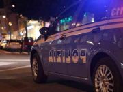 Movida violenta a Napoli, tre giovani accoltellati