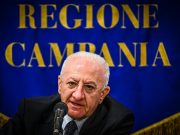 De Luca: “Teatro San Carlo di Napoli gestito come una bottega”