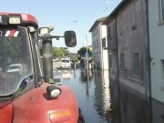 Conselice, trombe d’aria colpiscono case e alberi