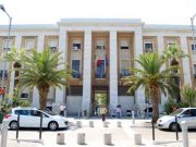 Bari, timbrano il badge e vanno via: 10 denunce