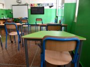 Faceva il maestro ma non aveva neanche un diploma