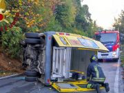 Rocca di Papa, scuolabus esce di strada: quattro feriti