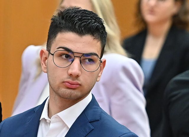 Uccise padre violento, condannato a 6 anni e 2 mesi