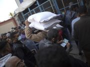 Ministero Gaza: “Uccise 20 persone in fila per ricevere aiuti umanitari”