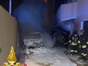 Olbia, cinque auto distrutte in un incendio