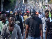 Haiti, proteste contro il primo ministro Henry