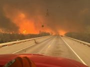 Texas, vasto incendio: soccorsi difficili per il forte vento