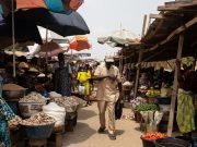 Nigeria, imprenditore dona denaro e quattro donne muoiono nella ressa