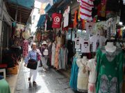 Tunisia, tre cooperanti italiani posti in stato di fermo