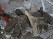 Fidenza, gru perde un carico: muore un operaio