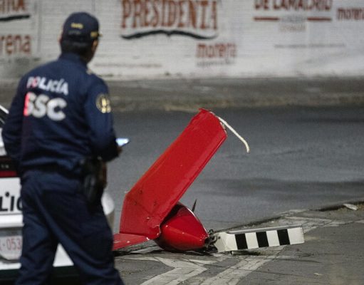 Città del Messico, precipita un aereo: ci sono tre vittime