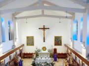 Bimbo ucciso dai pitbull, grande commozione ai funerali