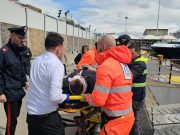 Napoli, nave contro banchina: ci sono trenta feriti