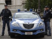 Caserta, cerca di aggredire un dirigente del comune e poi fugge