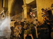 Georgia, otto manifestanti feriti durante le proteste