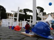 Fornaci di Barga, operaio muore schiacciato da un macchinario