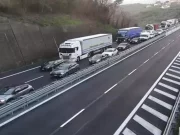 Tamponamento tra Sarzana e Carrara, muore un camionista