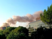 Roma, incendio in un capannone ma non ci sono feriti