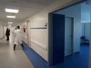 Volla, operaio investito da un pallet di materiali: è in fin di vita