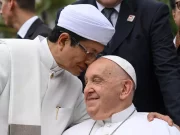 Papa Bergoglio a Giacarta: “Promuovere l’armonia religiosa per il bene dell’umanità”