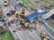 Roma, manovratore ferito per il crollo di un cavalcavia