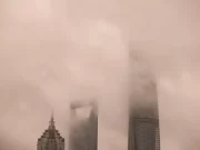 Shangai, strade allagate e disservizi per il tifone Pulsan