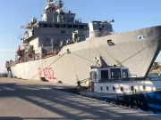 Arrivata in Albania la nave Libra della Marina Militare con 16 migranti