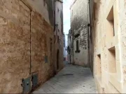 Alessano, 26enne muore dopo aver inalato la “droga della risata”