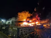 Bolzano, distrutti 10 tir per via di un incendio al deposito Fercam