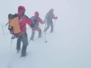 Gran Sasso, sospese per il maltempo le ricerche dei due alpinisti dispersi