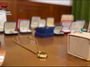 Campania, 15 indagati per truffe agli anziani