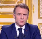Francia, Macron alle strette: il 59% dei francesi non lo gradisce