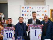 Calcio, Serie D: la Palmese con la maglia celebrativa del Carnevale