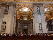 Piazza San Pietro, 100mila persone verso la basilica