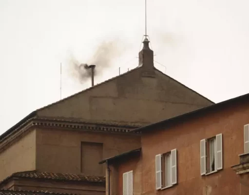 Conclave, si parte il 7 maggio