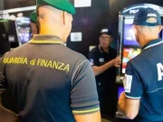 Gioco illegale in Calabria, 76 apparecchi sequestrati e 51 esercizi commerciali controllati