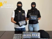 Catania, arrestato un dipendente di una nota società mentre consegnava due pacchi di droga