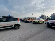 Ancona, cade in acqua e viene travolto dall’elica della barca