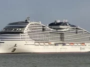 Dopo l’avaria dalle parti di Ponza, la nave Msc World Europe è arrivata a Napoli
