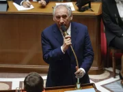 Francia, cade il governo Bayrou