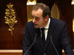 Francia, Lecornu sospende la riforma delle pensioni