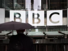 Bbc, i vertici lasciano dopo documentario su Trump