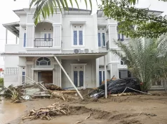 Indonesia, 84 vittime per le inondazioni