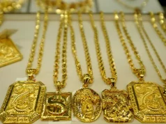 Milano, indagati sei dipendenti del comune perchè rubavano gioielli ai morti