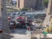 Roma, crolla una parte della Torre dei Conti: un operaio è sotto le macerie