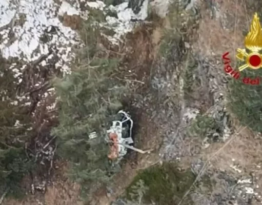 Cade un elicottero in Valtellina, muore un passeggero