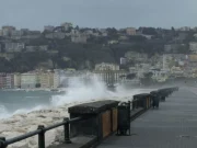 Prosegue il maltempo in Campania: allerta meteo per vento forte e mare agitato allerta meteo Campania vento mare