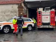 Morto sul lavoro a Livorno: operaio schiacciato sotto una gru, tragedia nell’azienda di via Piombanti Morto sul lavoro a Livorno, area recintata dopo incidente con gru